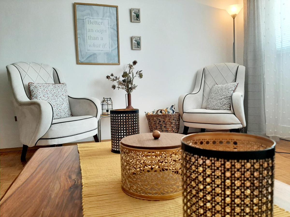 מוסטר Apartment Mak מראה חיצוני תמונה